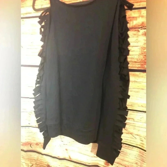😎Black long sleeve top😎 - Picture 7 of 14